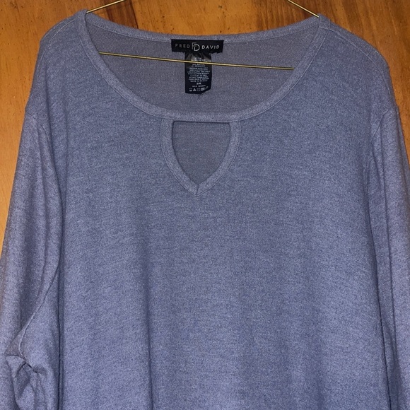 Fred Davis Soft and Comfortable Long Sleeve Top - Picture 2 of 3